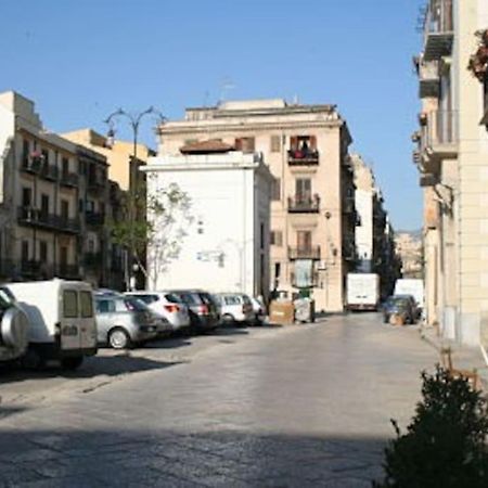 A Terrace In The Heart Of Palermo Apartment Exterior photo
