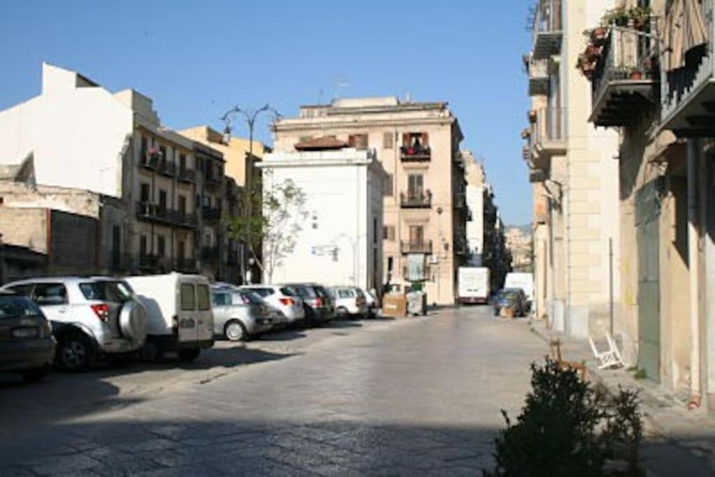 A Terrace In The Heart Of Palermo Apartment Exterior photo