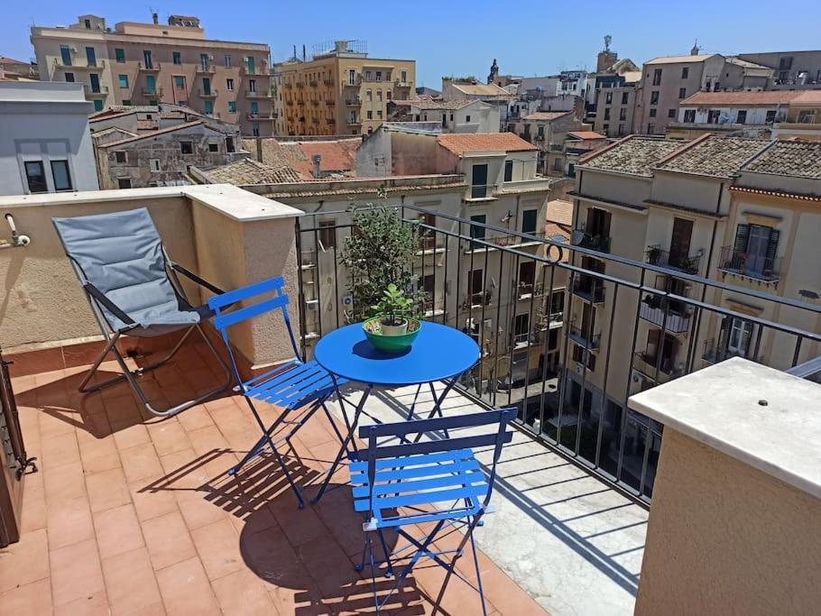 A Terrace In The Heart Of Palermo Apartment Exterior photo